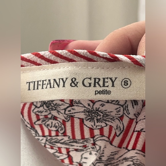 Tiffany and Grey size petite S blouse - Picture 7 of 8